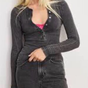 Rails Black Long Sleeve Henley Distressed Long Body Hugging Tee Half Button Up